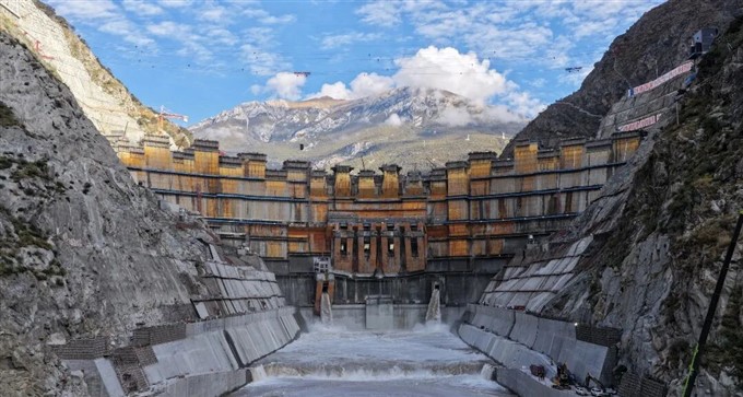 我国在建海拔最高！首批机组投产发电！