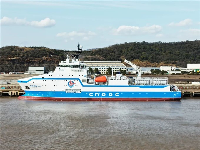 上新！我国首艘集成式大型压裂船建成交付