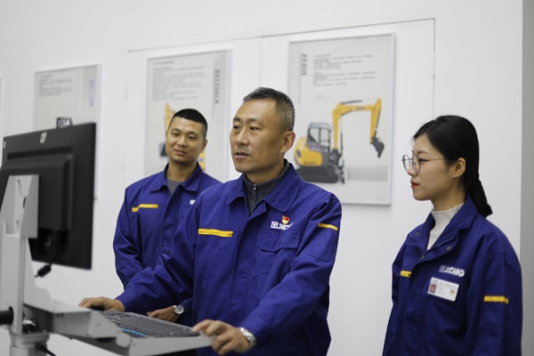 徐工：两会时间 | 牢记嘱托担使命 奋力攀登谱新篇